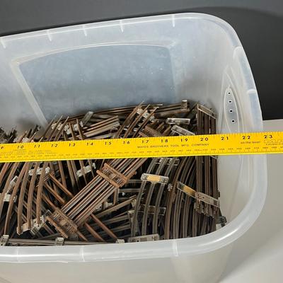 Lot 433: Lionel Train O-Gauge Track