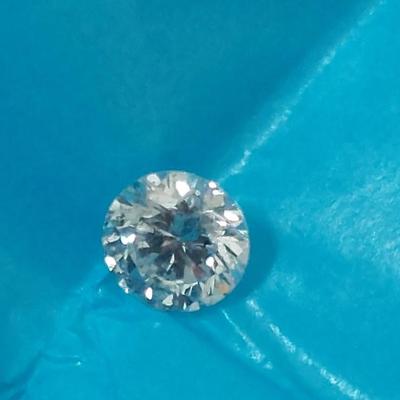 GIA CERTIFIED NATURAL EARTH MINED DIAMOND