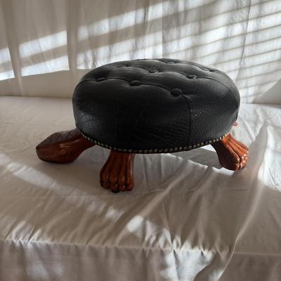 Unique Turtle Footrest (LR-MG)