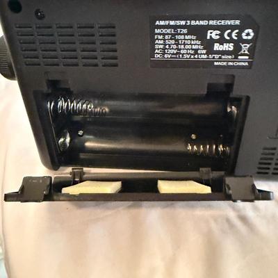 Sharper Image Clock/Thermometer, AM/FM Radio & More (LR-MG)