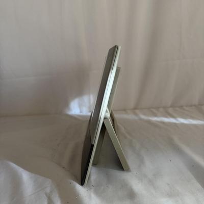 Sharper Image Clock/Thermometer, AM/FM Radio & More (LR-MG)