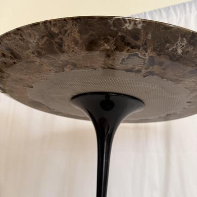 Pedestal Knoll Table With Stone Top (D-MG)