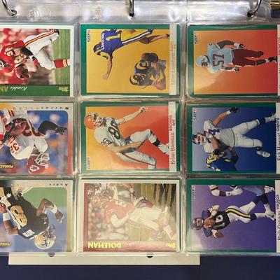 Sale Photo Thumbnail #275: Collection of trading cards from across many sports teams.  From football to baseball , basketball. and even hockey.  This collection has many players from across the years.

*shipping available at buyers expense