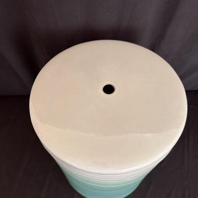 Waverly Seafoam & White Ceramic Garden Stool (D-MG)