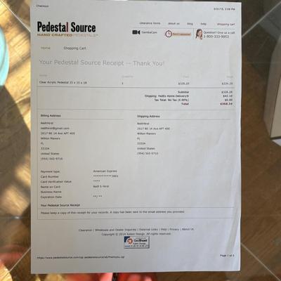 18" Clear Acrylic Pedestal (D-MG)