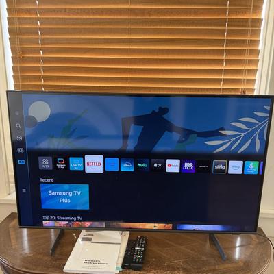 Samsung 43” Smart TV (D-MG)