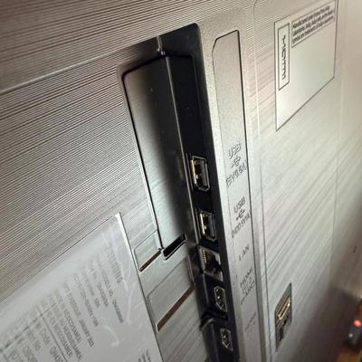 Samsung 43” Smart TV (D-MG)