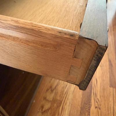 Lane Console Table (D-MG)