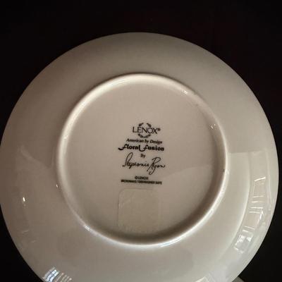 Lenox Bowls & Christmas Plates (D-MG)
