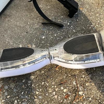 Lot 434: Jetson Pixel Hoverboard with Jetson JetKart Seat Attachment