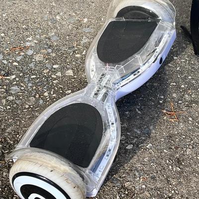 Lot 434: Jetson Pixel Hoverboard with Jetson JetKart Seat Attachment