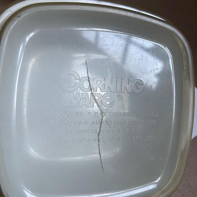 Small Collection of Vintage Corning Ware (K-BC)