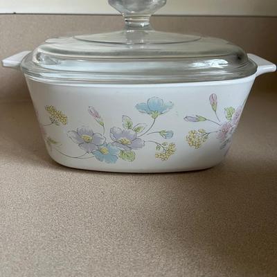 Small Collection of Vintage Corning Ware (K-BC)