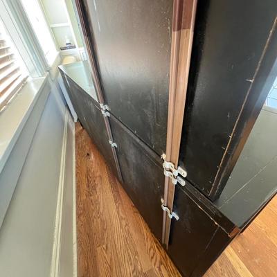 Century Furniture Chinoiserie Console Dresser w/Mirror (D-RG)