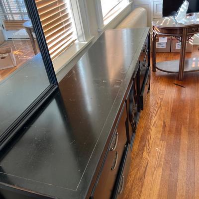 Century Furniture Chinoiserie Console Dresser w/Mirror (D-RG)