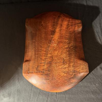 Curly Koa Kalua Board & The Pottery Lidded Piece (LR-MG)