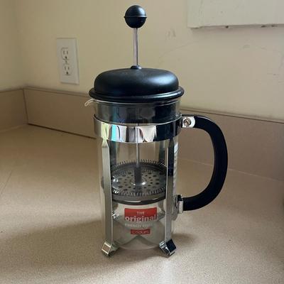 Nespresso De Longhi “Vertuo Next” Coffee and Espresso Maker and More (K-BC)