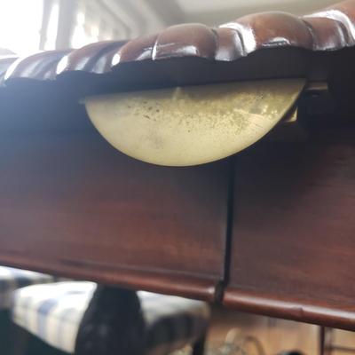 Formal Claw Foot Dining Table (DR-KD)