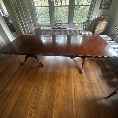 Formal Claw Foot Dining Table (DR-KD)