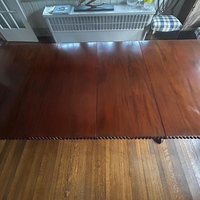 Formal Claw Foot Dining Table (DR-KD)