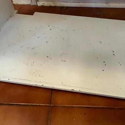 Wooden Shelving Unit (K-BC)