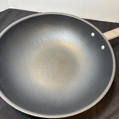 Sale Photo Thumbnail #96: Interior appears to be in good condition