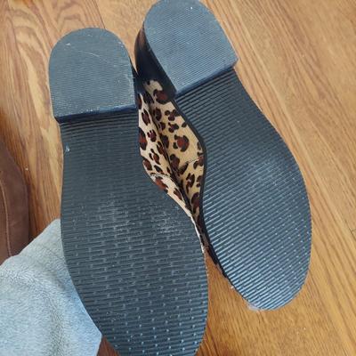 Women's Size 8 Shoes Incl Skechers & More (B2-BBL)