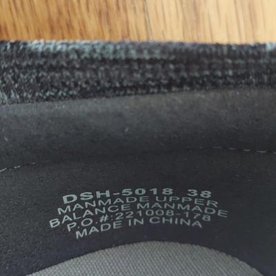 Women's Size 8 Shoes Incl Skechers & More (B2-BBL)