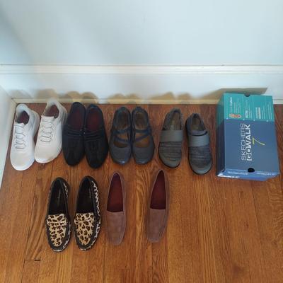 Women's Size 8 Shoes Incl Skechers & More (B2-BBL)