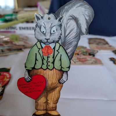 Fun vintage moving Valentines.