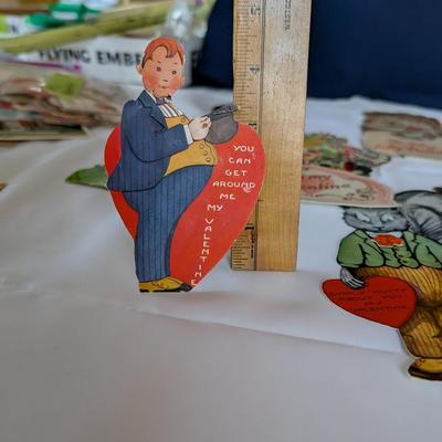 Fun vintage moving Valentines.