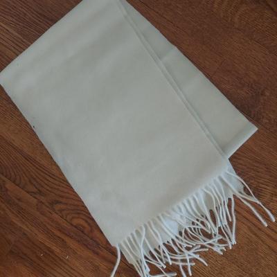 Winter Accessories & More (B2-BBL)