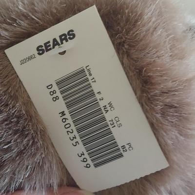 Winter Accessories & More (B2-BBL)