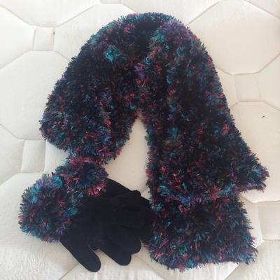 Winter Accessories & More (B2-BBL)