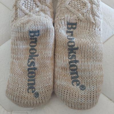 Winter Accessories & More (B2-BBL)