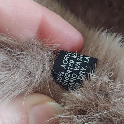 Winter Accessories & More (B2-BBL)