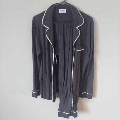 Pajamas & Loungewear by Barefoot Dreams, Quince & More (B2-BBL)