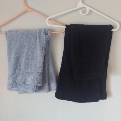 Pajamas & Loungewear by Barefoot Dreams, Quince & More (B2-BBL)