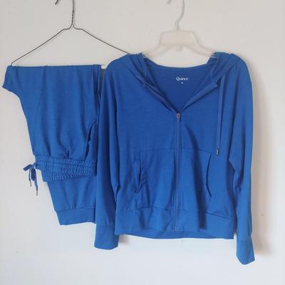 Pajamas & Loungewear by Barefoot Dreams, Quince & More (B2-BBL)