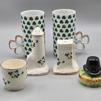 LOT 44: Vintage Carrigaline Pottery Irleand Shamrock Castle Salt & Pepper Shaker Set and Egg Holder, 2 Shamrock Green Clover Cafe...