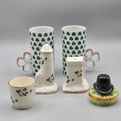 LOT 44: Vintage Carrigaline Pottery Irleand Shamrock Castle Salt & Pepper Shaker Set and Egg Holder, 2 Shamrock Green Clover Cafe...