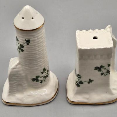 LOT 44: Vintage Carrigaline Pottery Irleand Shamrock Castle Salt & Pepper Shaker Set and Egg Holder, 2 Shamrock Green Clover Cafe...