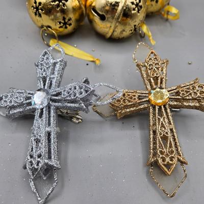 LOT 55: New- Clip-on Fans and Masks Ornaments and More