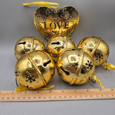 LOT 55: New- Clip-on Fans and Masks Ornaments and More