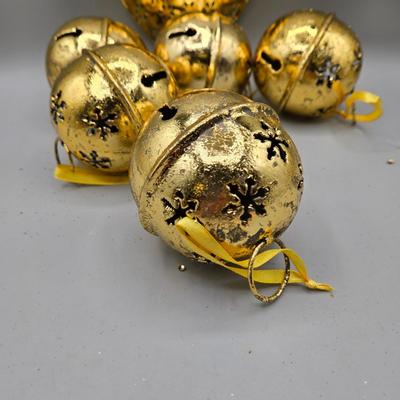 LOT 55: New- Clip-on Fans and Masks Ornaments and More