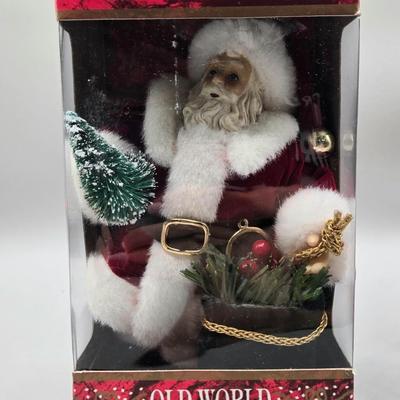 LOT 58: New-Old World Santa Ornaments