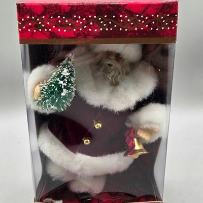 LOT 58: New-Old World Santa Ornaments