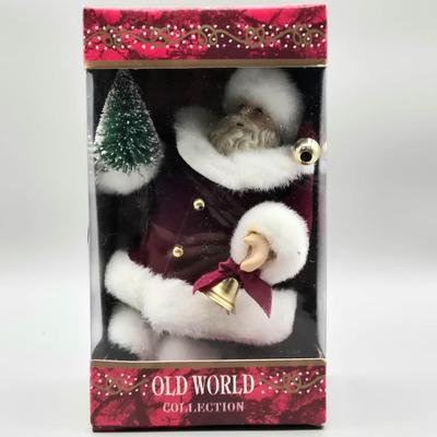 LOT 59: New- Santa Figurine/Ornaments from Old World Collection
