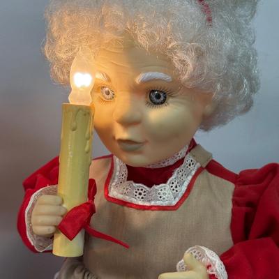 LOT 83; National Pennco Animated Santa & Mrs. Claus