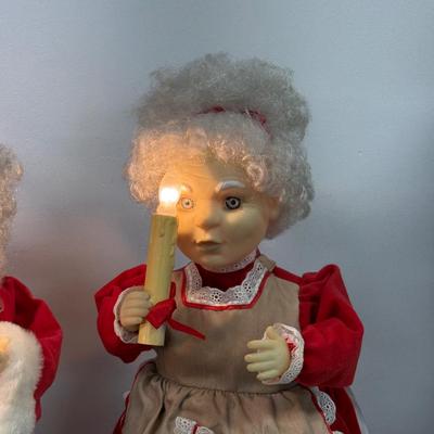 LOT 83; National Pennco Animated Santa & Mrs. Claus